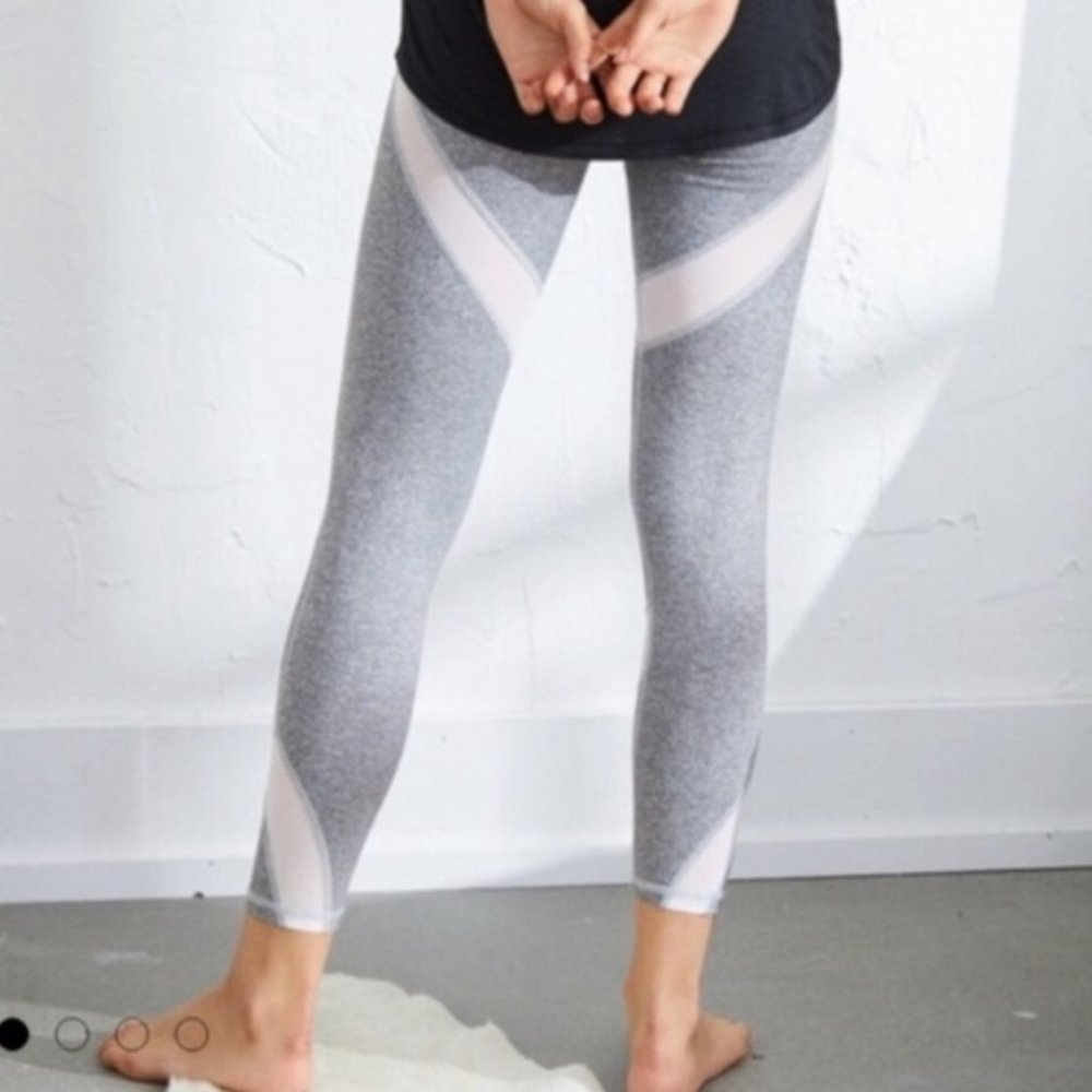 Aerie gray mesh cropped leggings size XS short - Picture 11 of 11